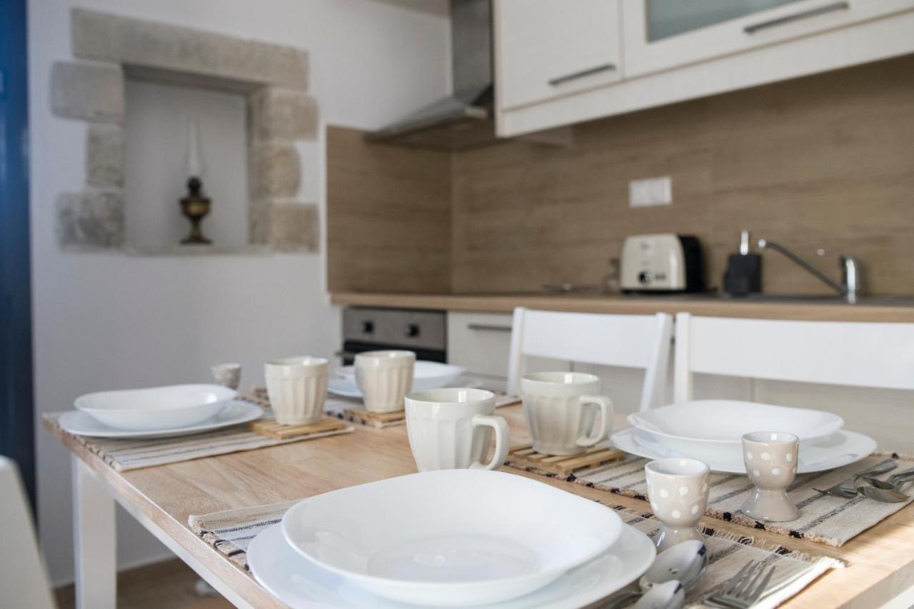 קמילרי Villa Mira מראה חיצוני תמונה